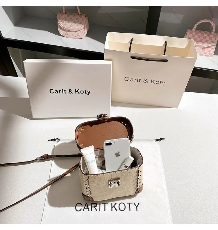Carit & Koty Stylish and Elegant bag with Crocodile Pattern Embossing and Metal