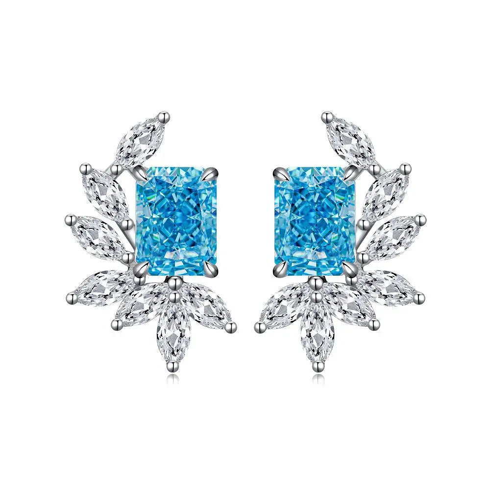 Eterna Ice™ Platinum Diamond Earrings