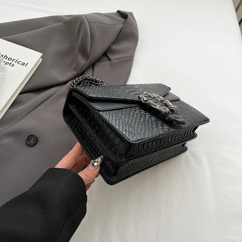 Retro Style Fashion Chain Shoulder Bag for Women Snake Pattern