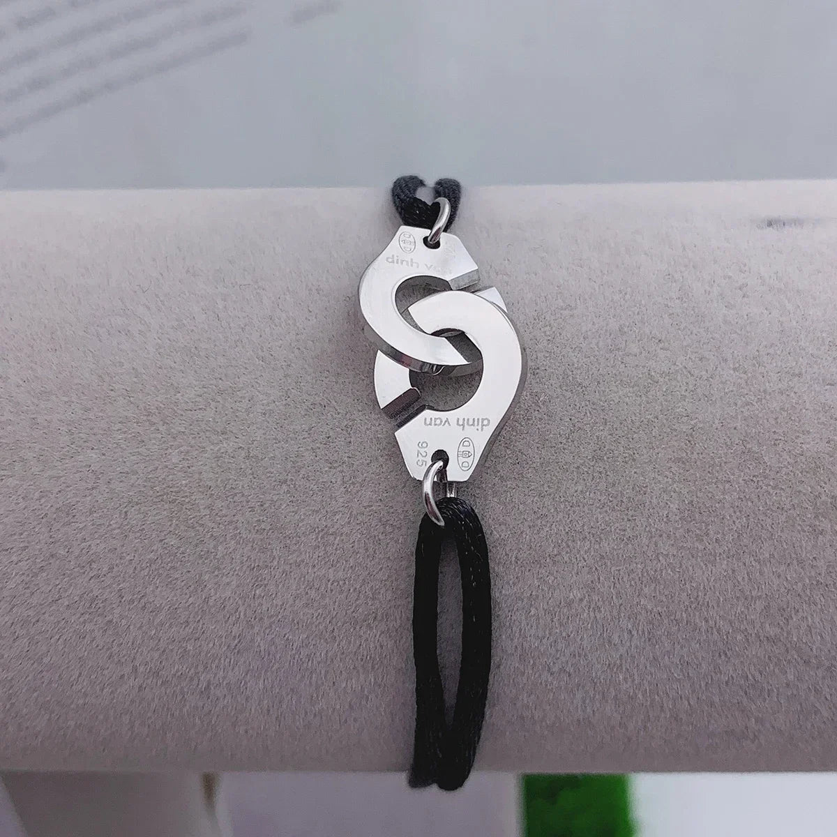 High Quailty Stainless Steel Handcuff Bracelet