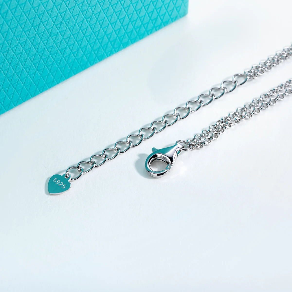 BowGrace Moissanite Bracelet