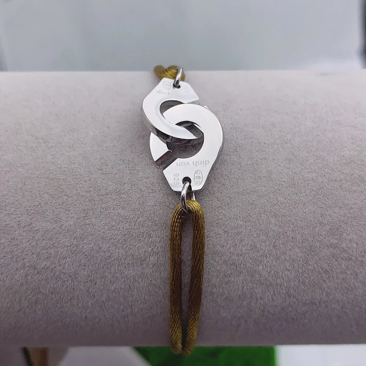 High Quailty Stainless Steel Handcuff Bracelet