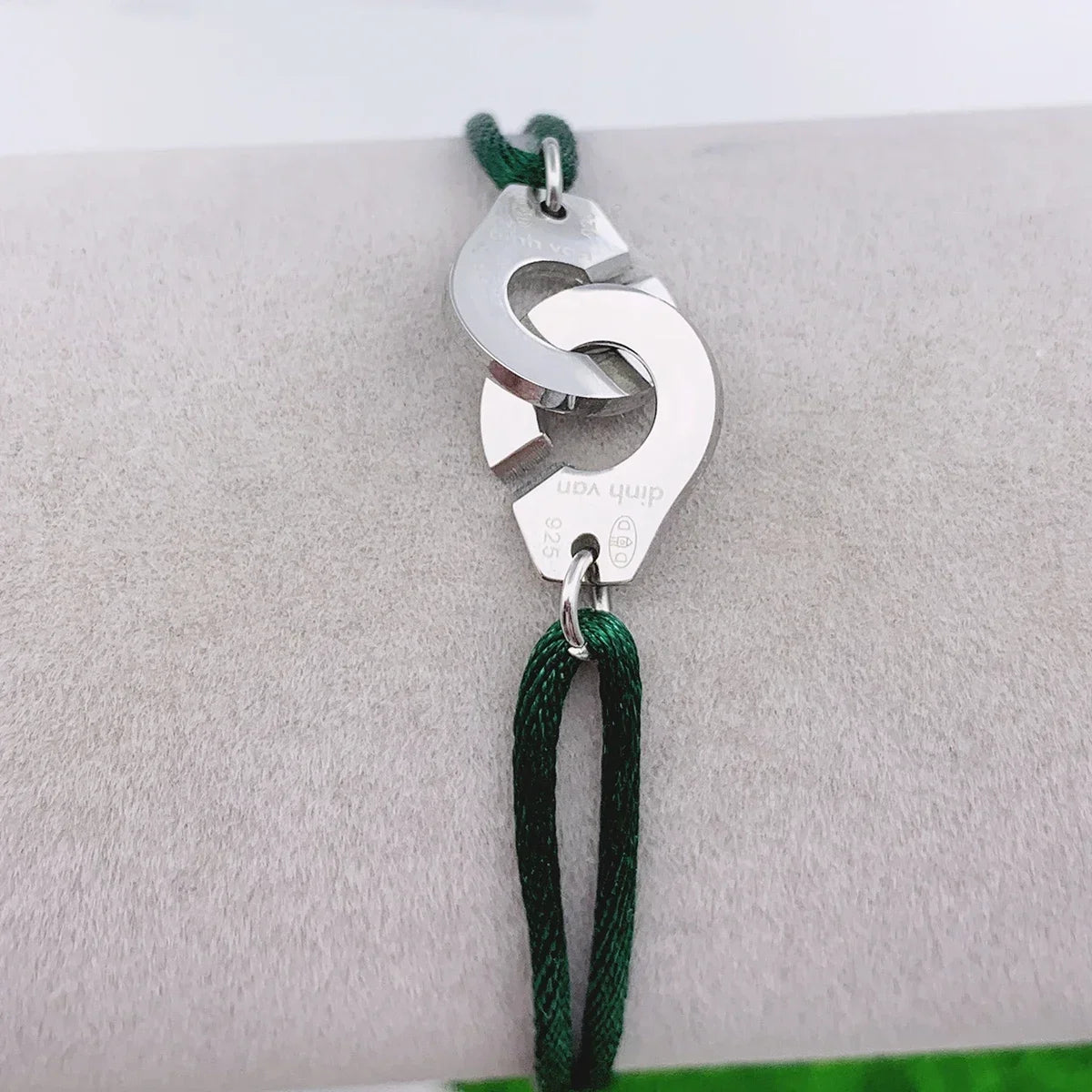 High Quailty Stainless Steel Handcuff Bracelet