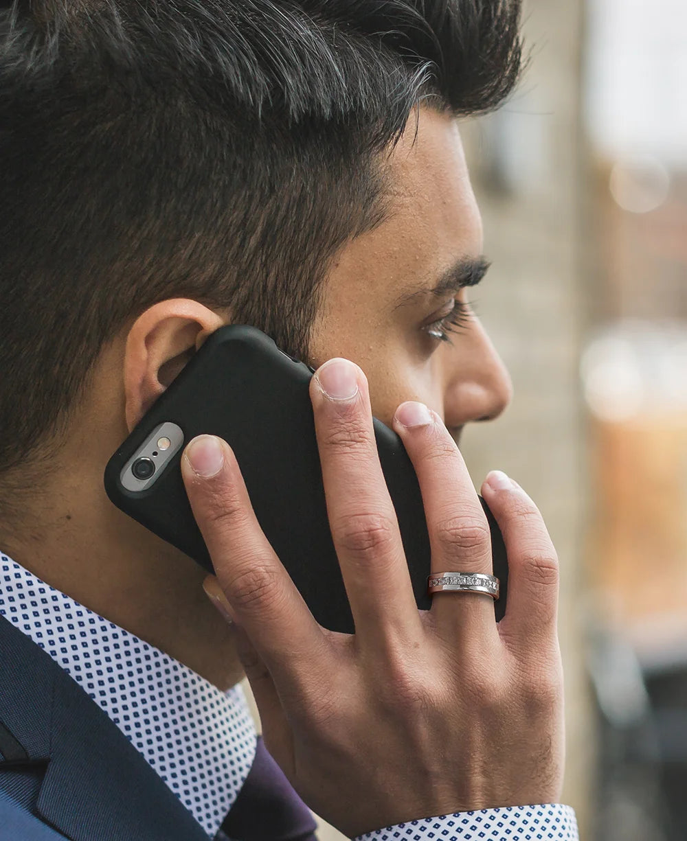 The Eternal Flame Men’s Moissanite Wedding Band