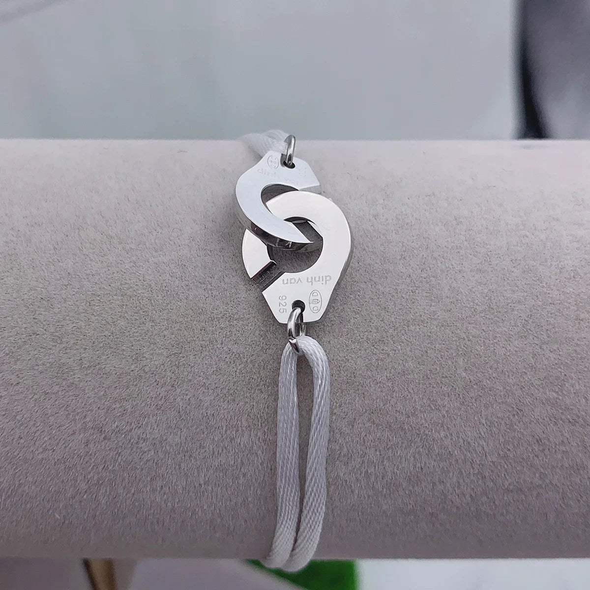 High Quailty Stainless Steel Handcuff Bracelet