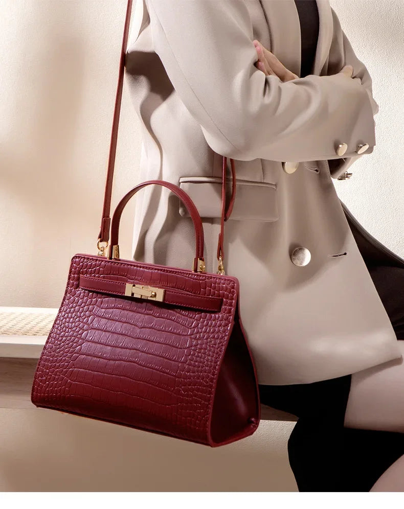 Luxurious Large Capacity Crossbody Handbag