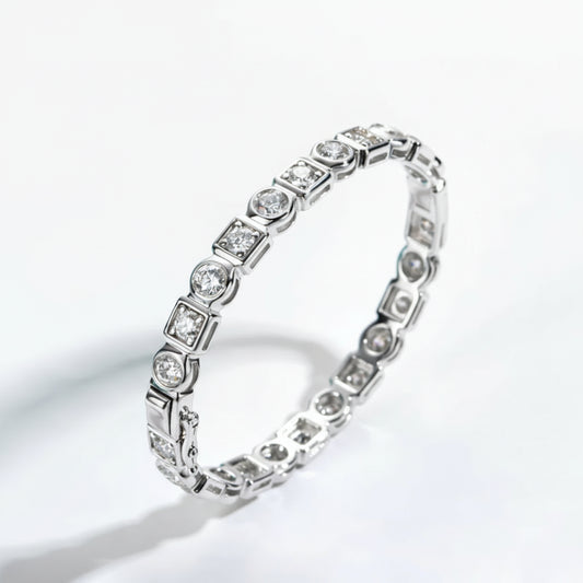 the Éclat Bezel Bracelet