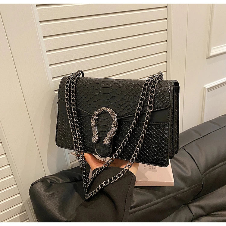 Retro Style Fashion Chain Shoulder Bag for Women Snake Pattern