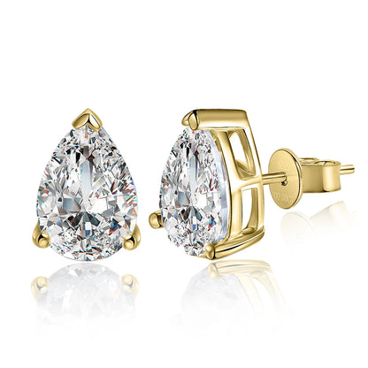 Lumière Drop Moissanite