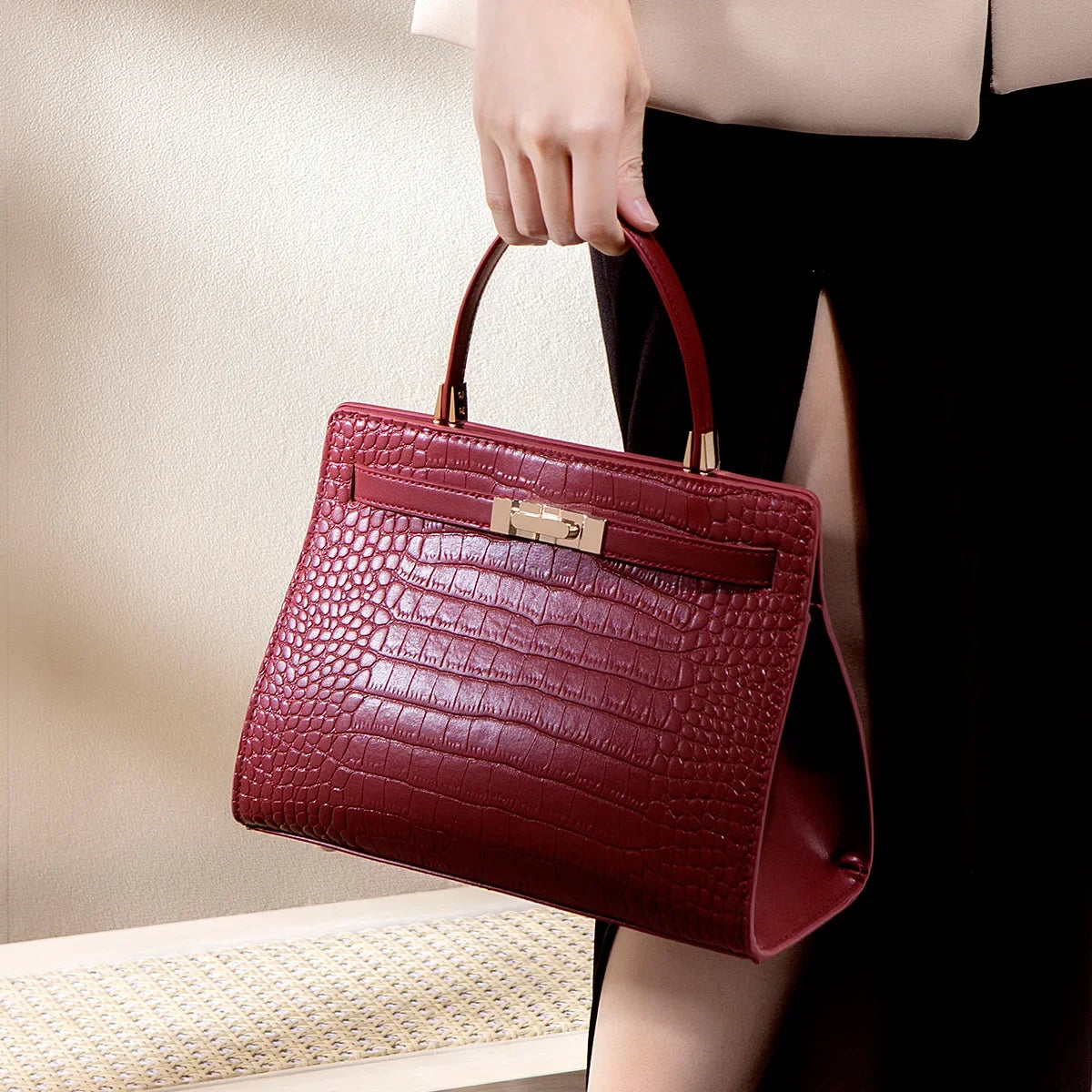 Luxurious Large Capacity Crossbody Handbag