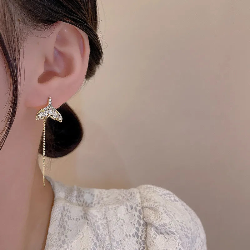 Fashion Long Tassel Ear Line Earrings