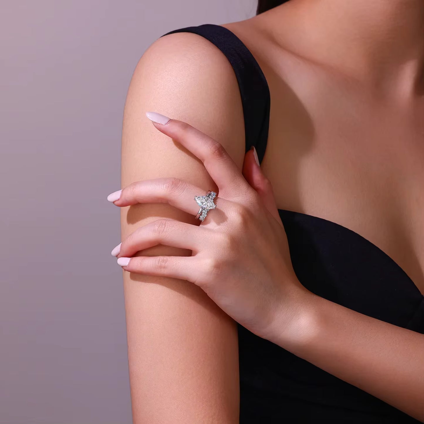 AURORA Marquise Sparkle Ring