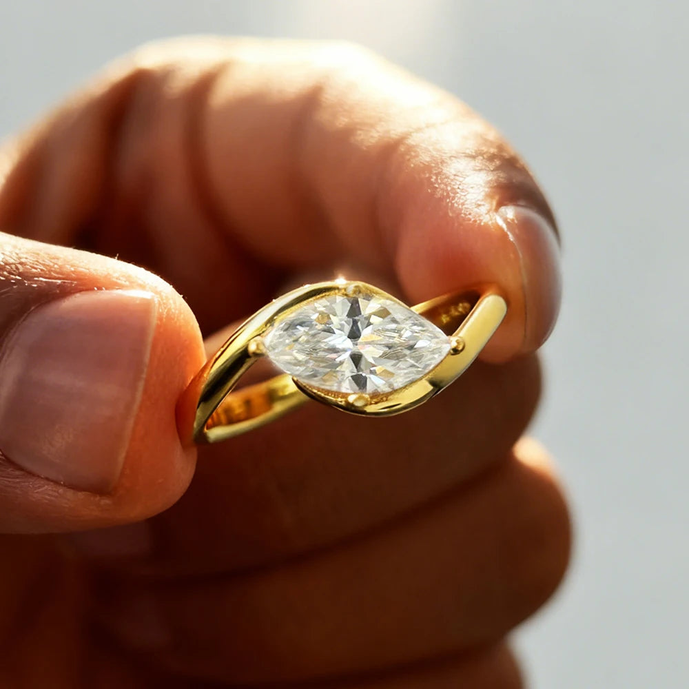 Luxury Moissanite Solitaire Ring – S925 Sterling Silver, Elegant Women’s Jewelry