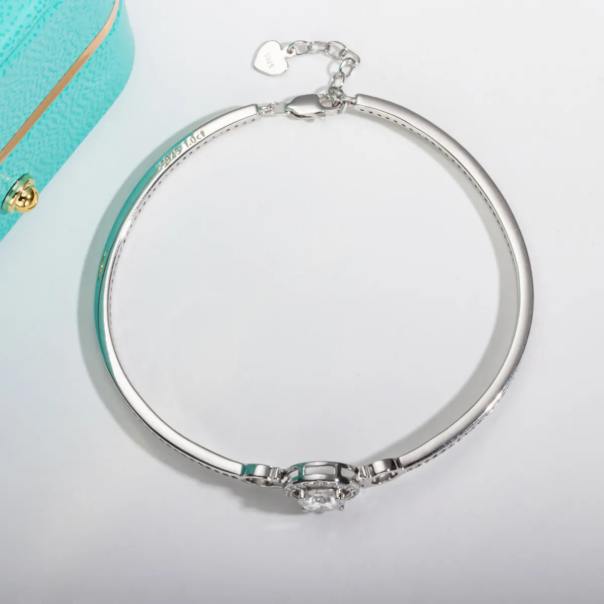 Aurelia One Bracelet – 1ct Moissanite Adjustable Bangle
