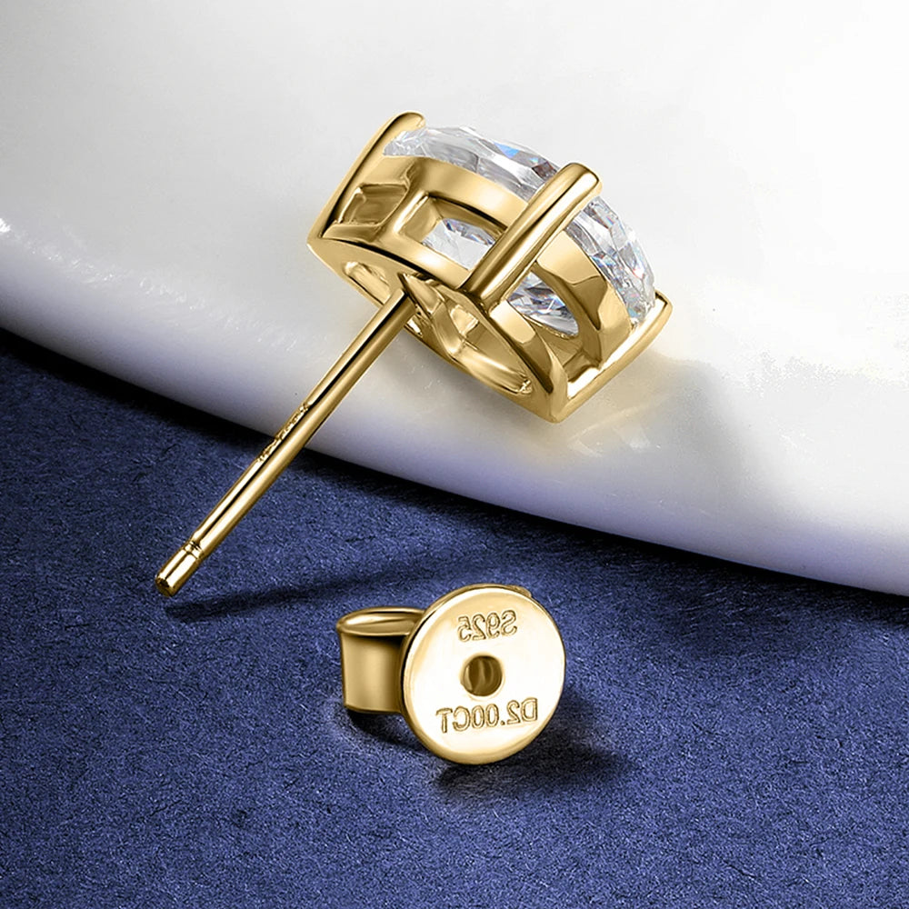 Lumière Drop Moissanite