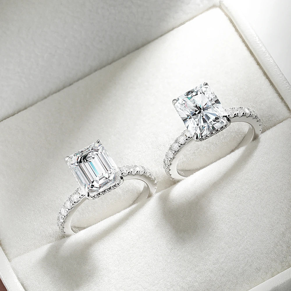 Serenity Emerald Glow 4CT Moissanite Ring